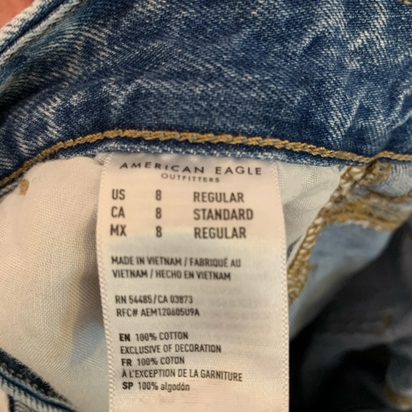 American Eagle Boyfriend Jeans - Picture 6 of 6